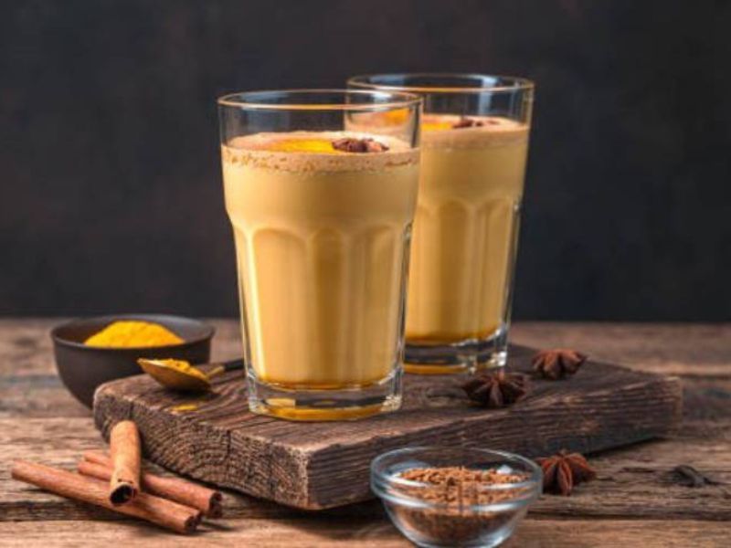 طرز تهیه قهوه موزی با دارچین